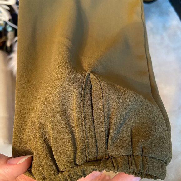 Greylin long sleeve polyester blouse- EUC size sm - Picture 8 of 9